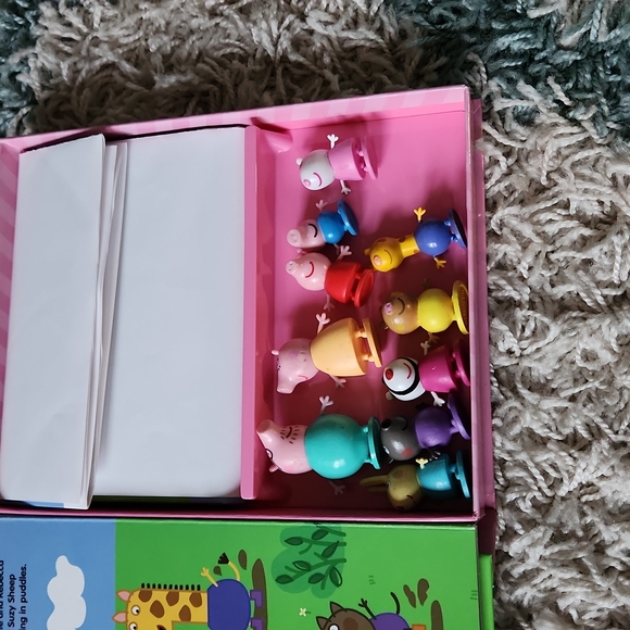 Peppa Pig My Busy Book Peppa Pig EUC - Picture 5 of 5